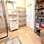 Stylish Central Sarajevo Apartment, Free Parking & Wifi